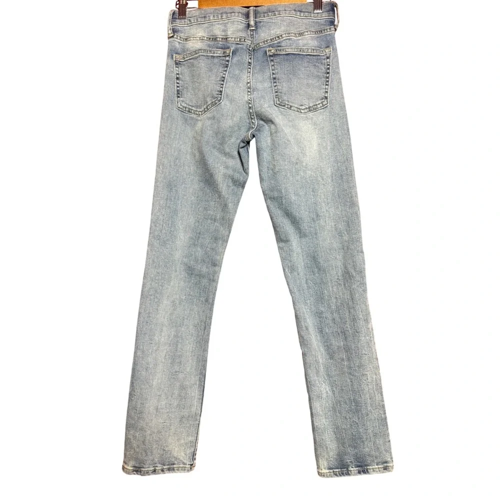 Old Navy Karate Slim Jeans 14 Light Wash Distressed 360 Stretch Built-In Tough - Picture 2 of 8
